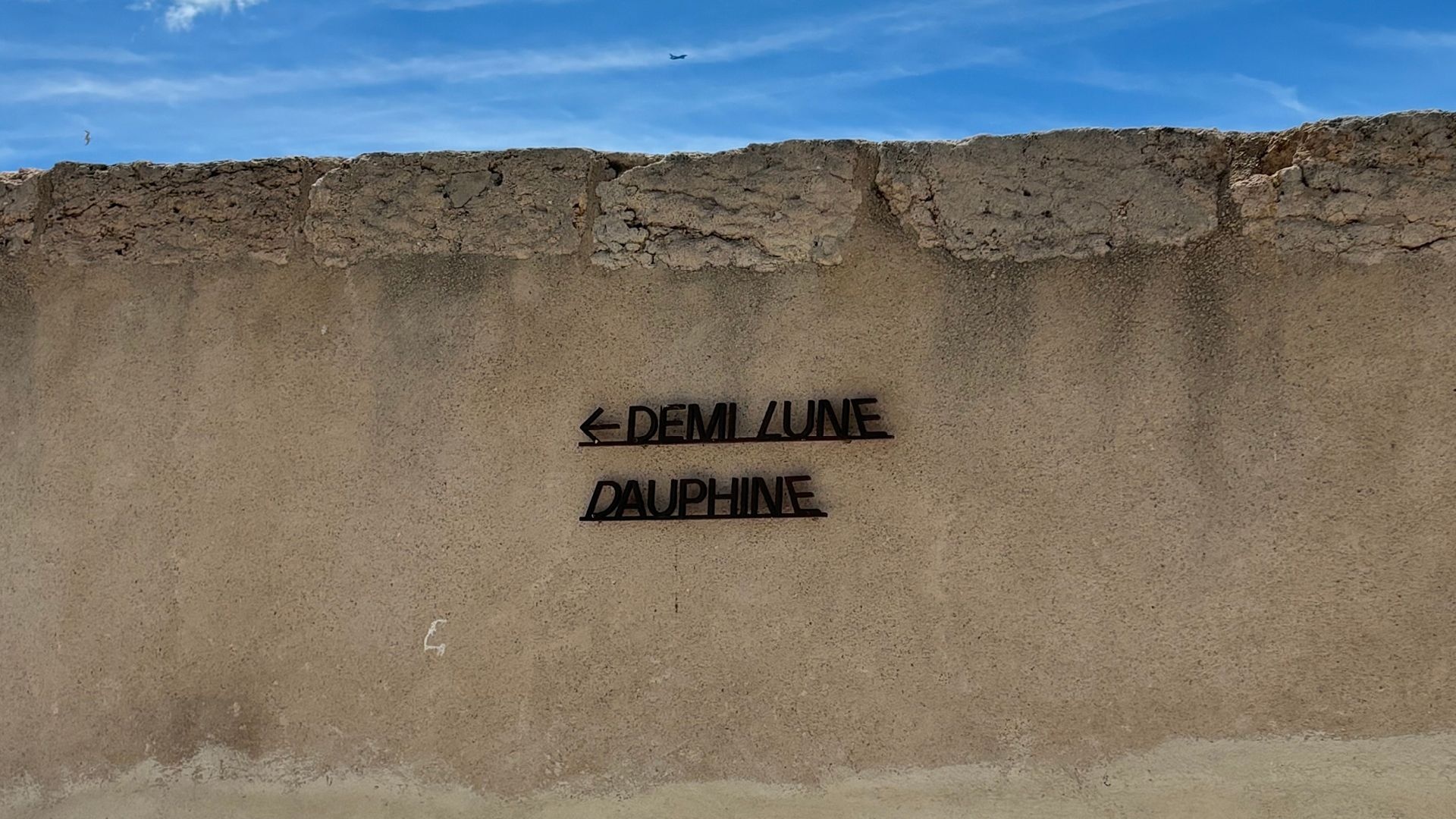 abmstudio_citadelle_signaletique_lettrage.jpg